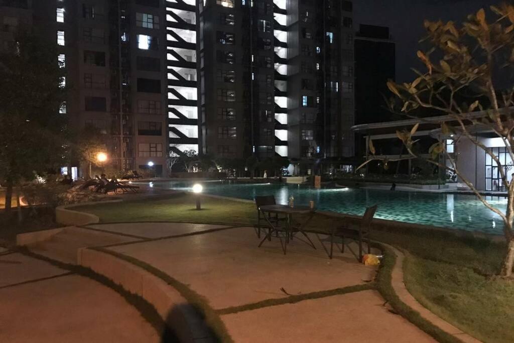 Hb1512- Hyve Studio Unit, Lake View, Cyberjaya, Free Wi-Fi, Free Parking, Netflix,Pool, 3038 Lejlighed Eksteriør billede