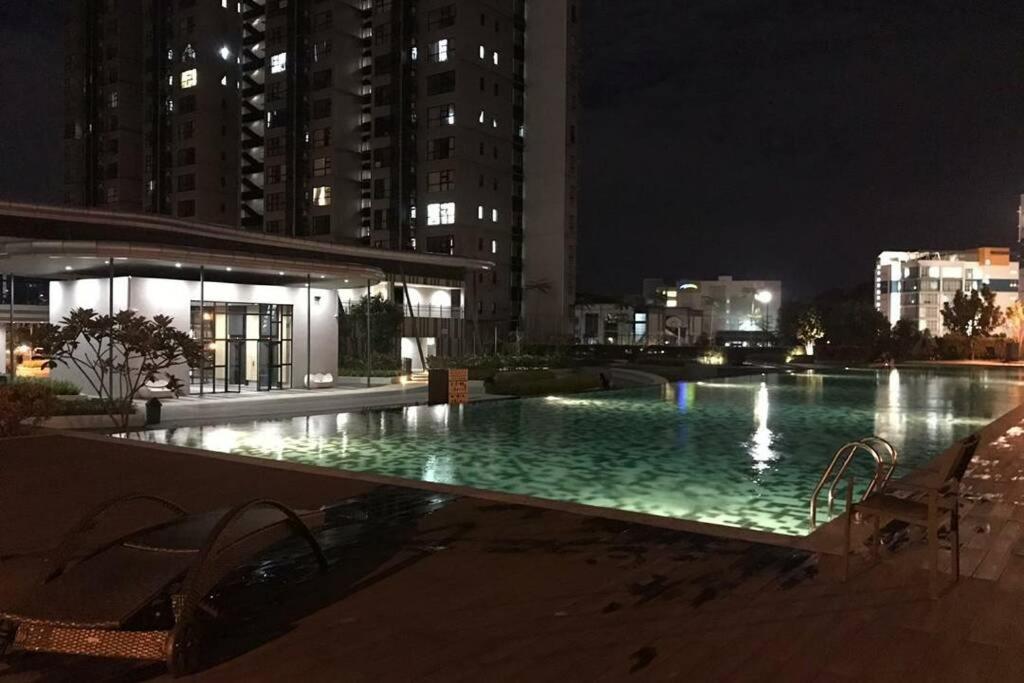 Hb1512- Hyve Studio Unit, Lake View, Cyberjaya, Free Wi-Fi, Free Parking, Netflix,Pool, 3038 Lejlighed Eksteriør billede