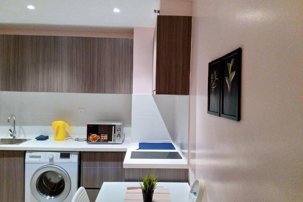 Hb1512- Hyve Studio Unit, Lake View, Cyberjaya, Free Wi-Fi, Free Parking, Netflix,Pool, 3038 Eksteriør billede