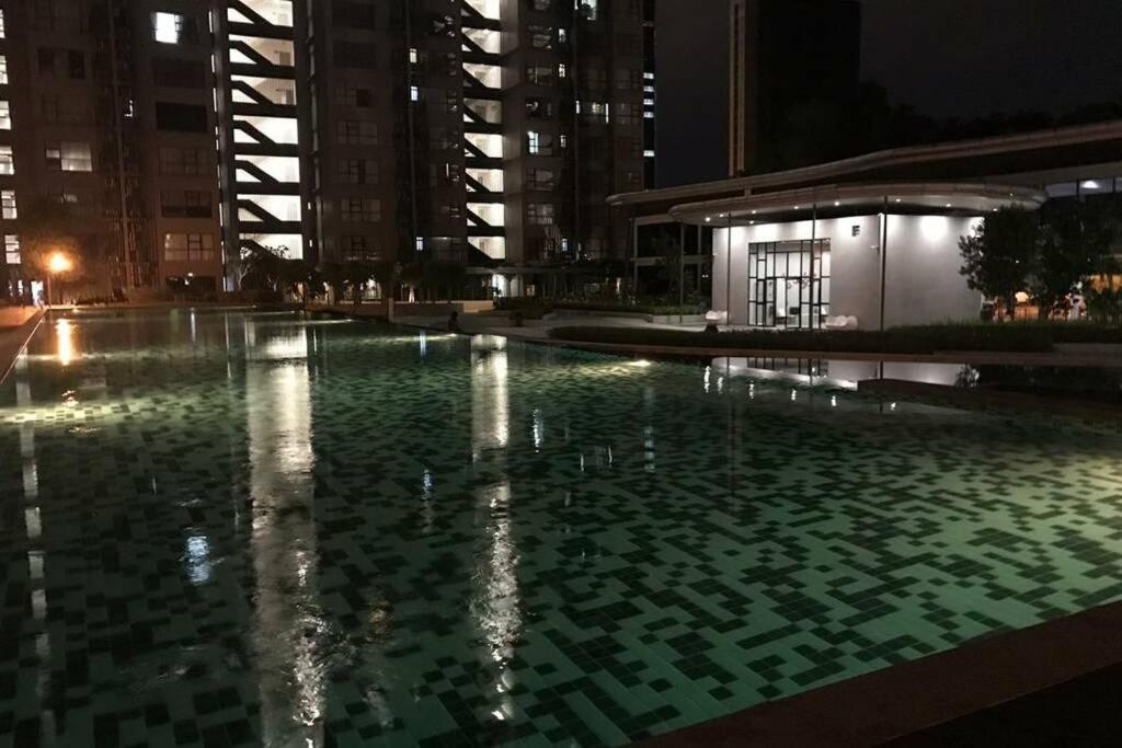 Hb1512- Hyve Studio Unit, Lake View, Cyberjaya, Free Wi-Fi, Free Parking, Netflix,Pool, 3038 Eksteriør billede